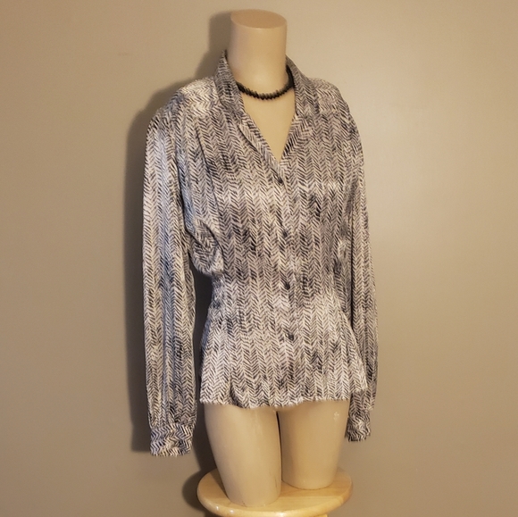 1980s Vintage Nicola Satin Button Down Blouse - Picture 2 of 4